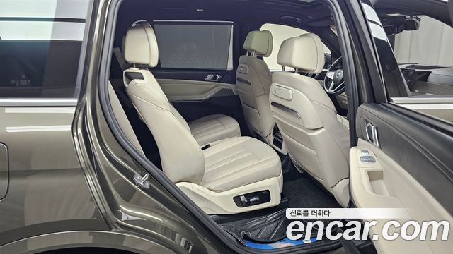 BMW X7 xDrive 40i Design Pure Excellence 6-Seater