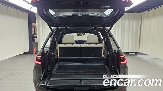 BMW X7 xDrive 40i Design Pure Excellence 6-Seater