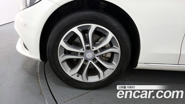 Mercedes-Benz C-Class C220 d 4MATIC Estate