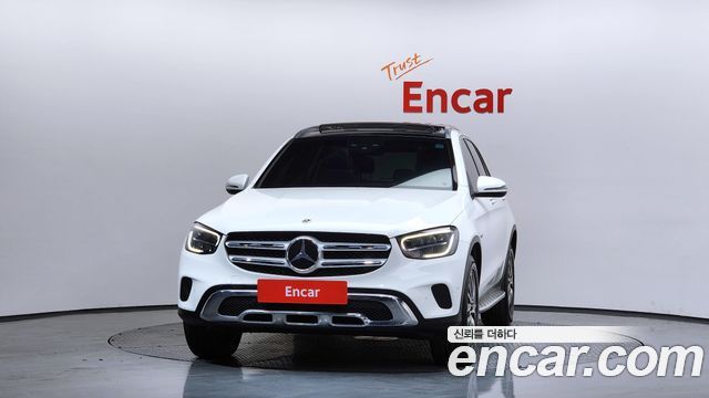 Mercedes-Benz GLC-Class GLC300e 4MATIC