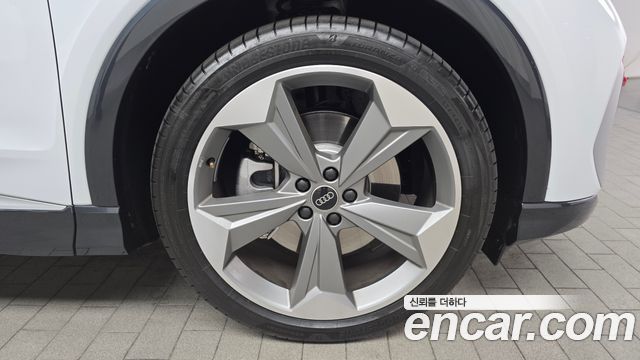 Audi Q4 e-tron 45 Premium Sportback
