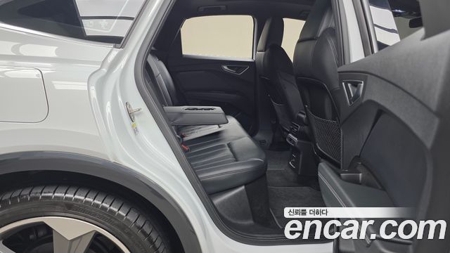 Audi Q4 e-tron 45 Premium Sportback
