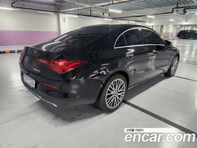 Mercedes-Benz CLA-Class CLA250 4MATIC Progressive