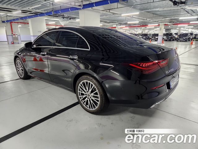 Mercedes-Benz CLA-Class CLA250 4MATIC Progressive