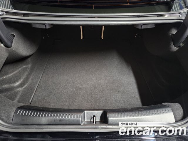 Mercedes-Benz CLA-Class CLA250 4MATIC Progressive