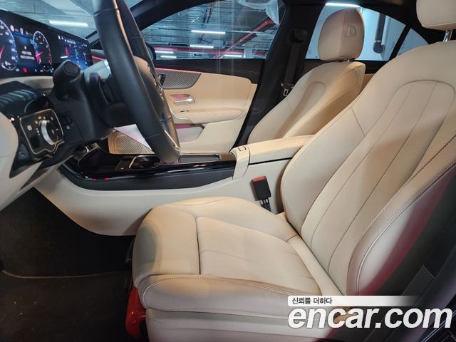 Mercedes-Benz CLA-Class CLA250 4MATIC Progressive