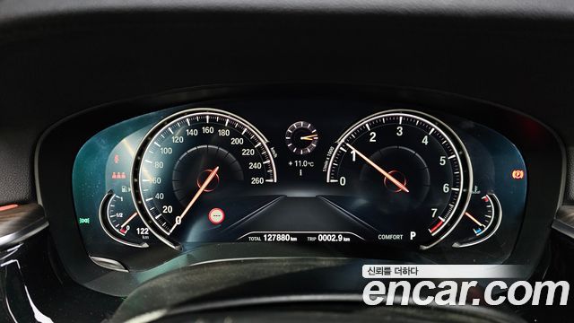 BMW 5-Series 530i xDrive Luxury Plus