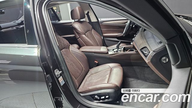 BMW 5-Series 530i xDrive Luxury Plus