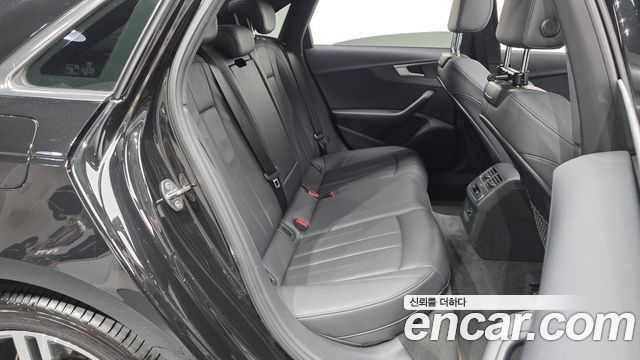 Audi A4 40 TFSI Premium