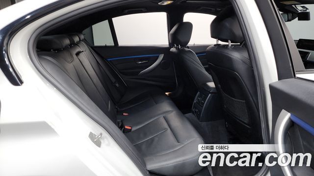 BMW 3-Series 328i M Sport