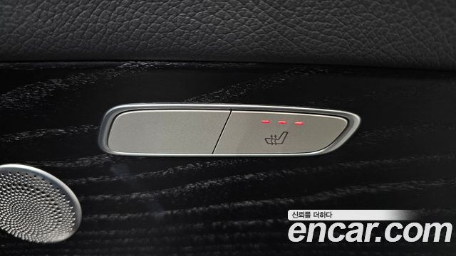 Mercedes-Benz E-Class E300 4MATIC Avnatgarde
