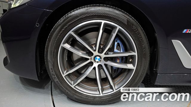 BMW 5-Series 520i M Sport