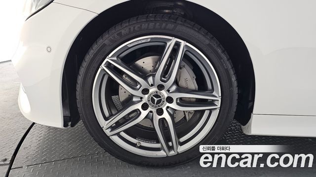 Mercedes-Benz E-Class E220d Coupe