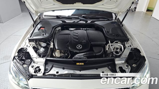 Mercedes-Benz E-Class E220d Coupe