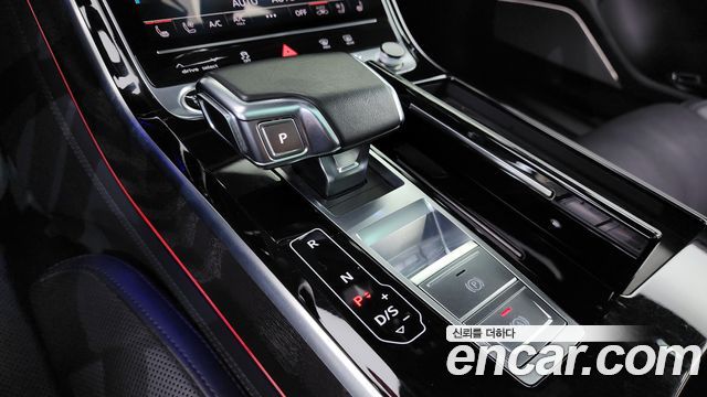 Audi A8 55 TFSI Quattro Premium LWB
