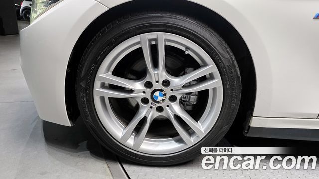 BMW 3-Series 330i M Sport