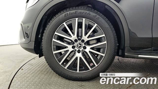 Mercedes-Benz GLC-Class GLC220 d 4MATIC