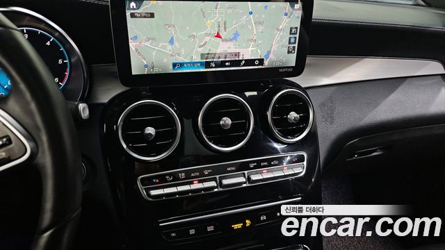 Mercedes-Benz GLC-Class GLC220 d 4MATIC