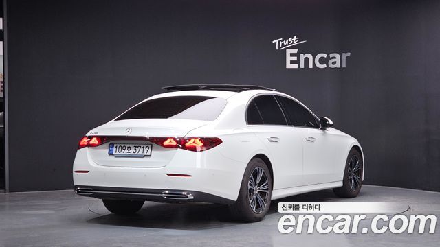 Mercedes-Benz E-Class E200 Avantgarde