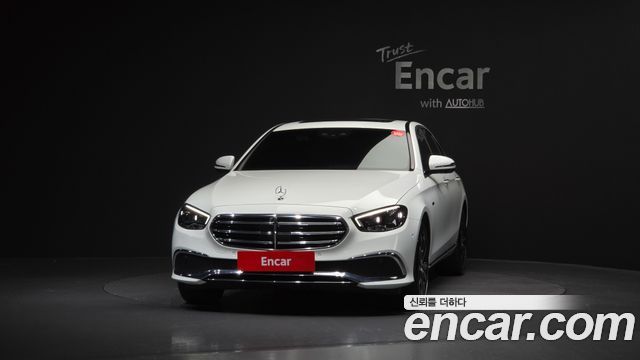 Mercedes-Benz E-Class E300e 4MATIC Exclusive