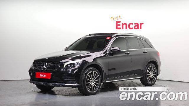 Mercedes-Benz GLC-Class GLC300 4MATIC AMG Line