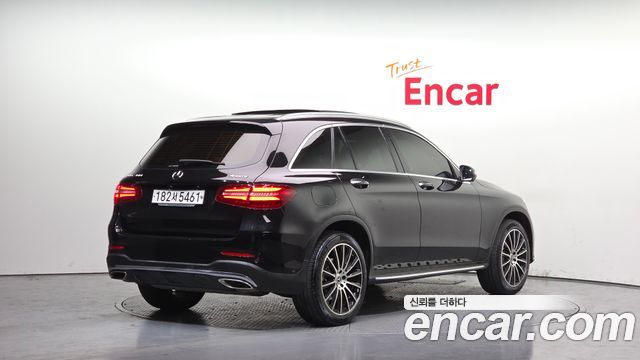 Mercedes-Benz GLC-Class GLC300 4MATIC AMG Line