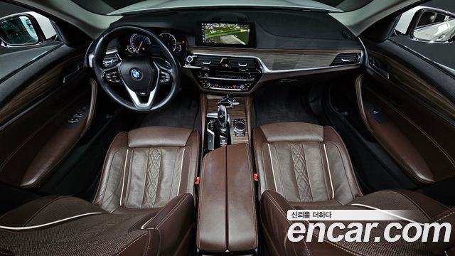 BMW 5-Series 530i xDrive Luxury Plus