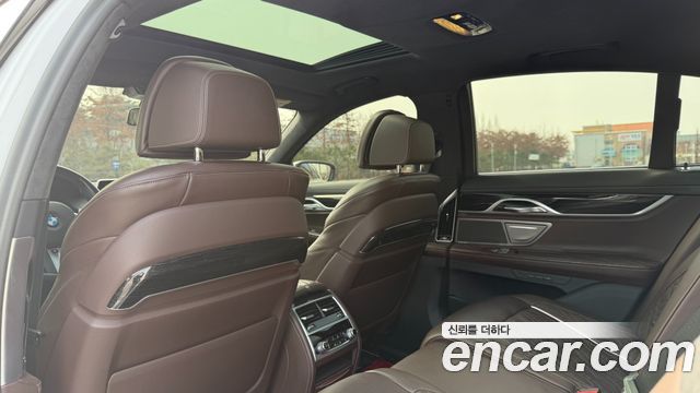 BMW 7-Series 740d xDrive M Sport