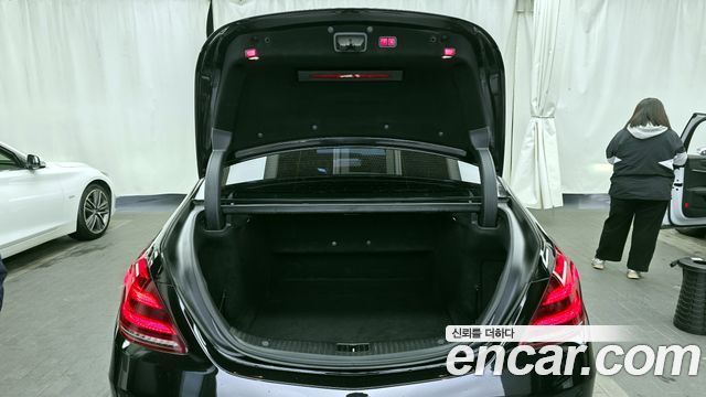 Mercedes-Benz S-Class S450L
