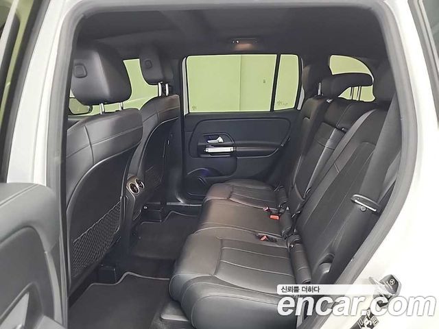 Mercedes-Benz GLB-Class X247 GLB220