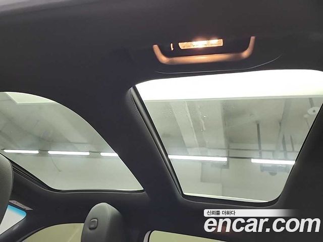 Mercedes-Benz GLB-Class X247 GLB220