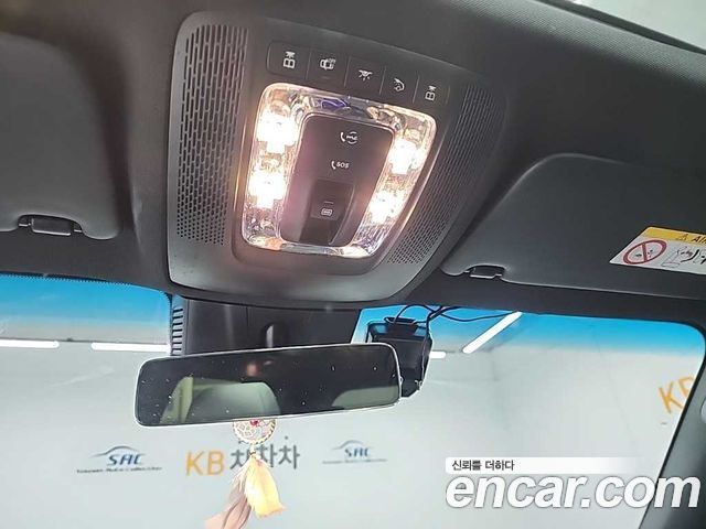 Mercedes-Benz GLB-Class X247 GLB220