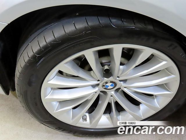 BMW 5-Series 530i Luxury Plus