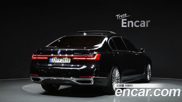 BMW 7-Series 740Li xDrive Design Pure Excellence