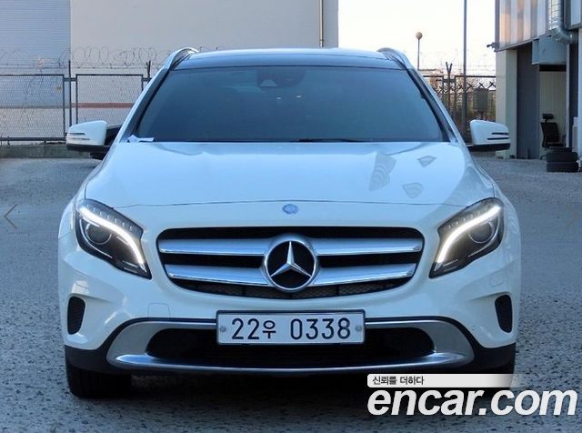 Mercedes-Benz GLA-Class GLA200 d 4MATIC
