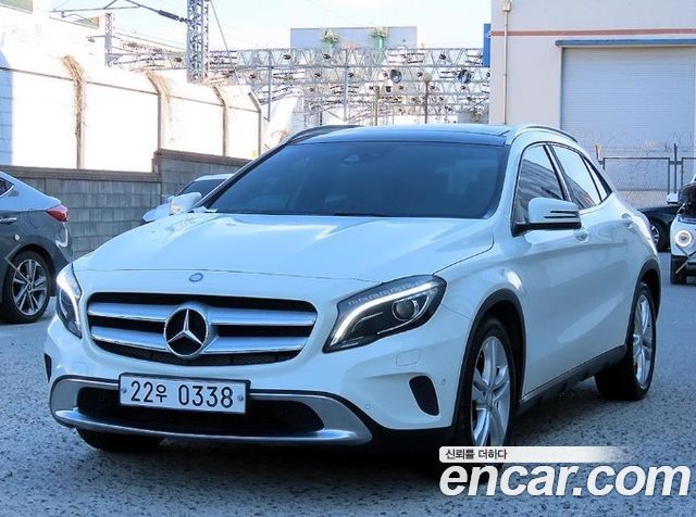 Mercedes-Benz GLA-Class GLA200 d 4MATIC