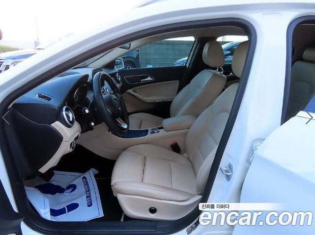 Mercedes-Benz GLA-Class GLA200 d 4MATIC
