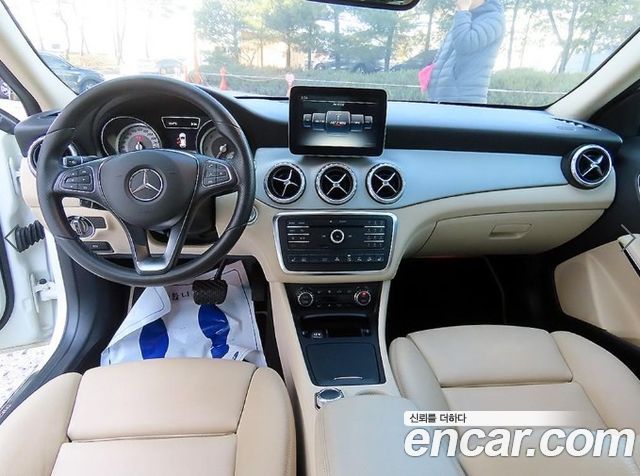 Mercedes-Benz GLA-Class GLA200 d 4MATIC