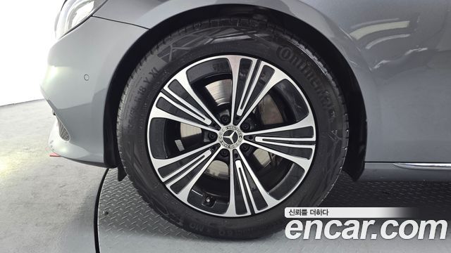 Mercedes-Benz E-Class E300 Avantgarde