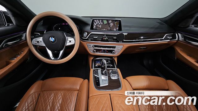 BMW 7-Series 740Li xDrive Design Pure Excellence