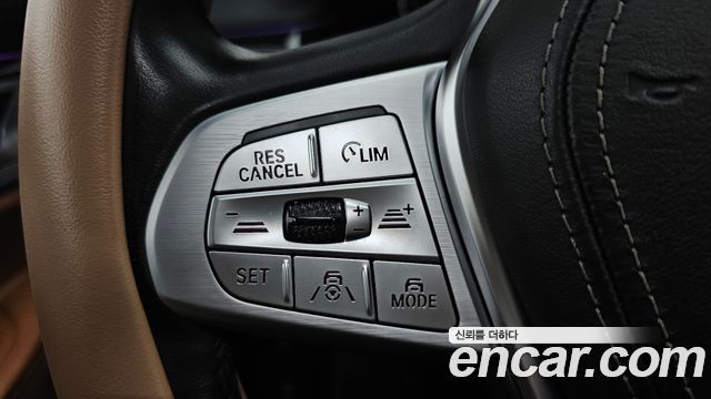 BMW 7-Series 740Li xDrive Design Pure Excellence