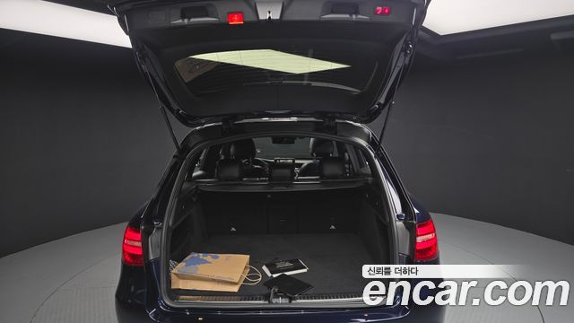 Mercedes-Benz GLC-Class GLC220 d 4MATIC Premium