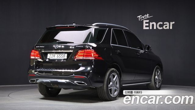 Mercedes-Benz GLE-Class GLE350 d 4MATIC