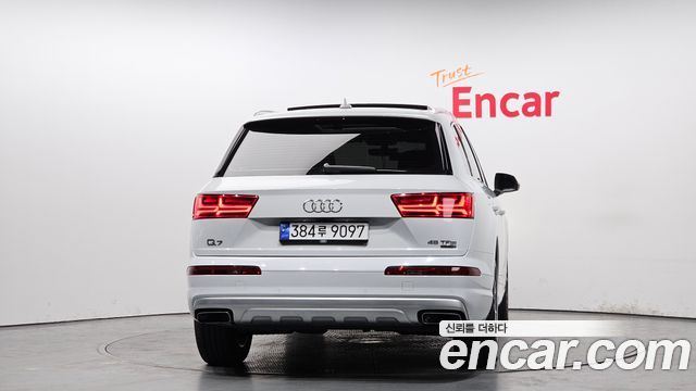 Audi Q7 45 TFSI Quattro