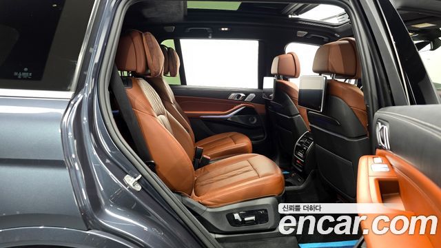 BMW X7 M50d