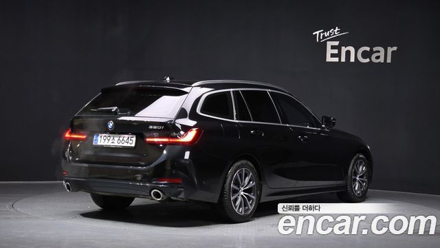 BMW 3-Series 320i Touring