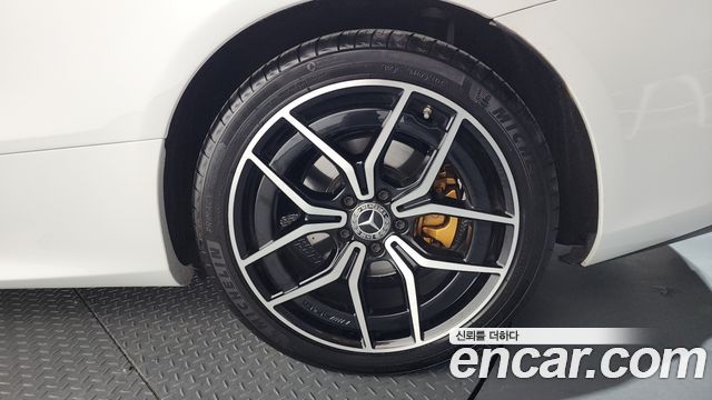 Mercedes-Benz E-Class E300d 4MATIC Coupe