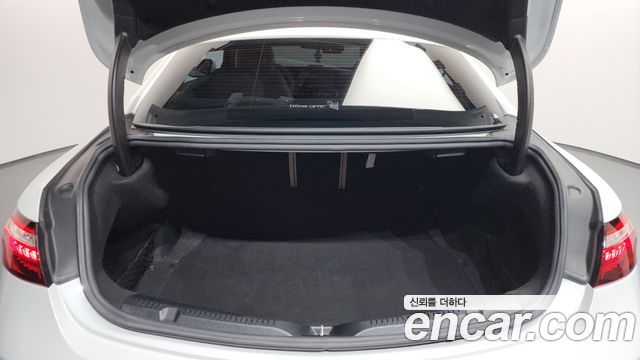 Mercedes-Benz E-Class E300d 4MATIC Coupe
