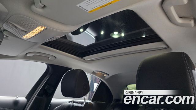 Mercedes-Benz E-Class E300 4MATIC Exclusive