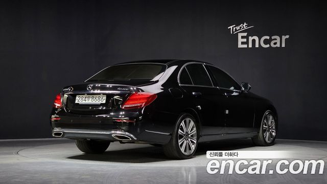 Mercedes-Benz E-Class E450 4MATIC Exclusive